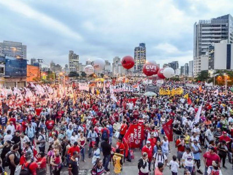 Dirigentes sindicais preparam mobilização maior contra PL 4330