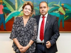 Dilma Rousseff com o Presidente da CUT - Vagner Freitas